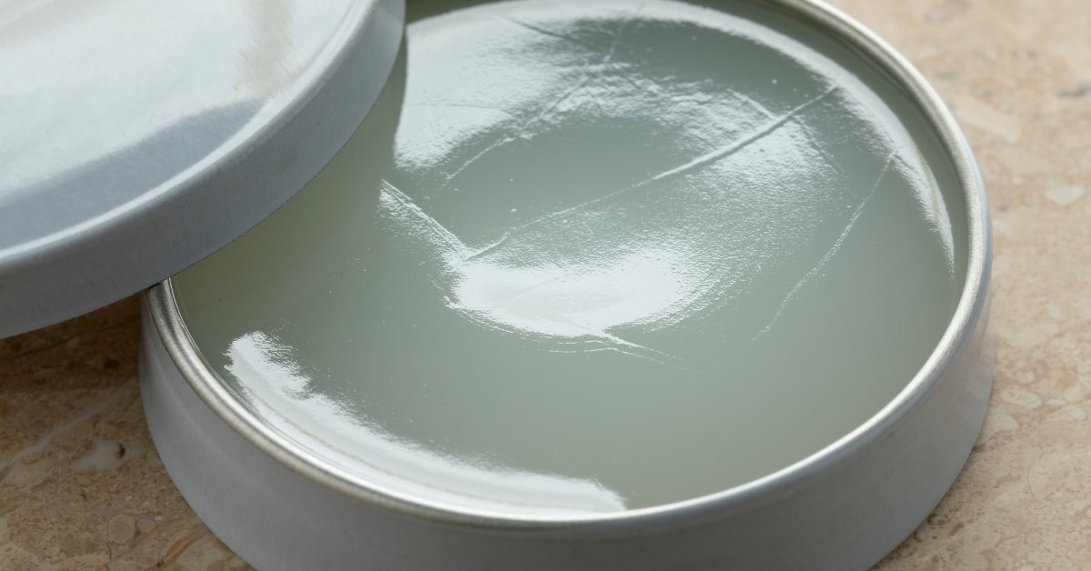 Best Practices When Applying Vaseline To Dogs